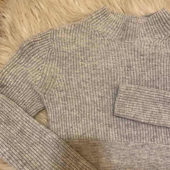 Grey ribbed Gap mock neck sweater - Picture 5 of 6
